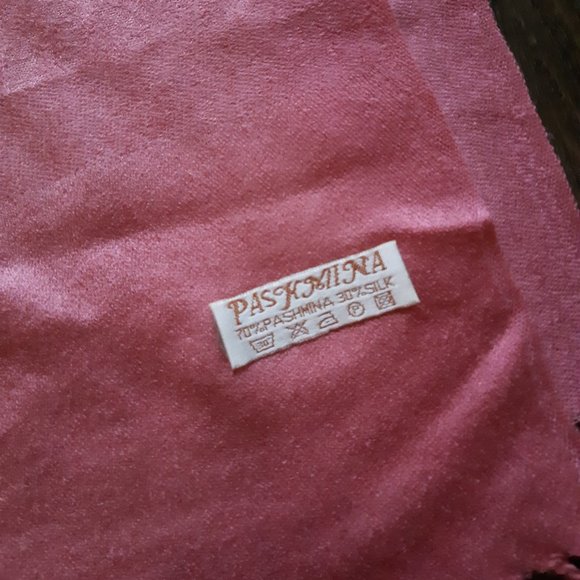 pink pashmina scarf - Picture 2 of 3